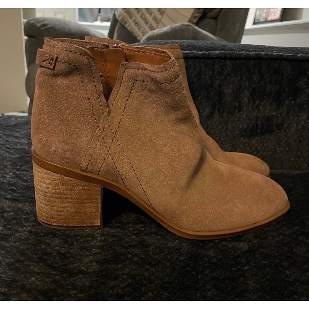 Zodiac Tan Suede V Cut‎ Block Heel Ankle Boots Size 11